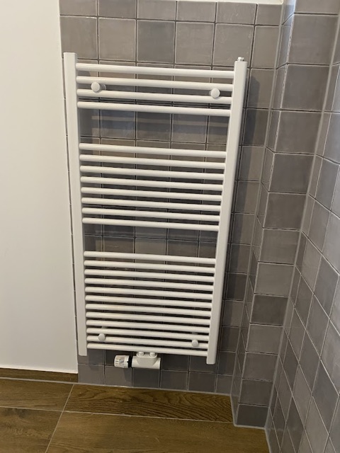 Installierter Designheizkörper – Kundenprojekt